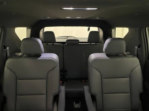 Certified 2026 Chevrolet Traverse LT AWD/4WD image 13