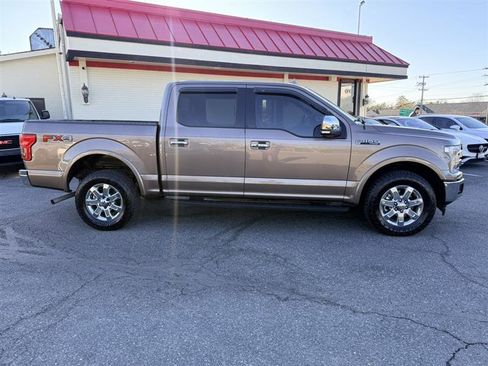 Used 2018 Ford F150 Lariat w/ Equipment Group 502A Luxury image 4