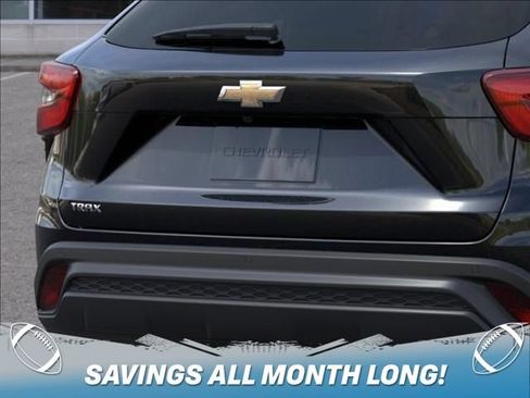 New 2026 Chevrolet Trax LS w/ LS Convenience Package FWD image 14