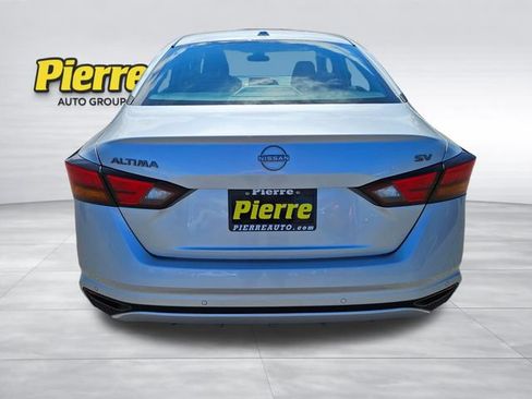Used 2024 Nissan Altima 2.5 SV FWD image 5