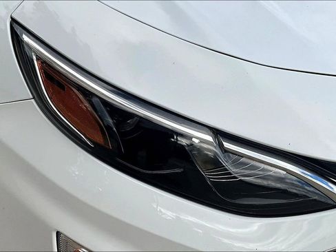 Used 2024 Chevrolet Malibu LT image 23