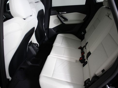 Used 2026 BMW X1 xDrive28i w/ Technology Package image 13