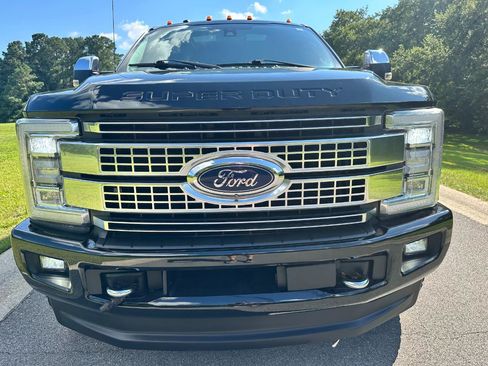 Used 2018 Ford F350 Platinum w/ Platinum Ultimate Package AWD/4WD image 2