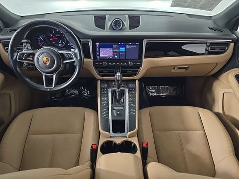 Used 2020 Porsche Macan AWD/4WD image 28