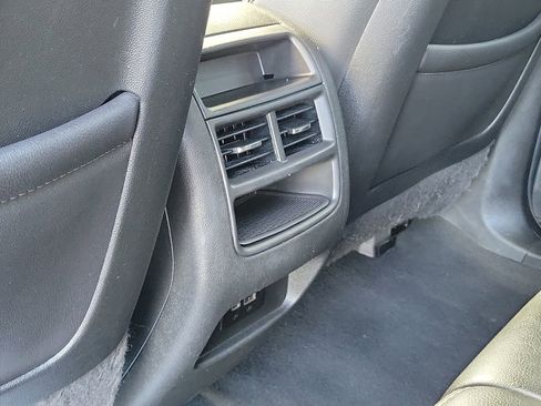 Used 2021 Cadillac XT5 Luxury image 16