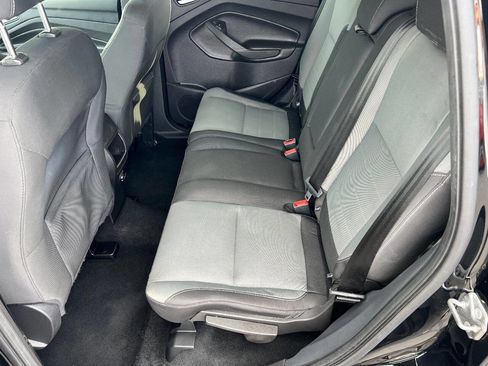 Used 2016 Ford Escape SE image 21