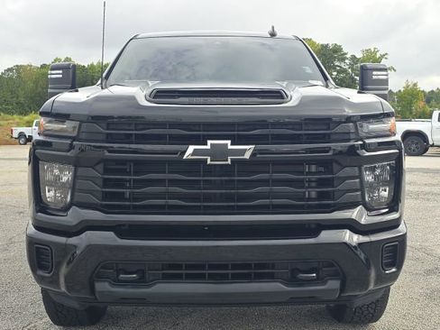 Used 2024 Chevrolet Silverado 2500 Custom w/ Custom Convenience Package image 8
