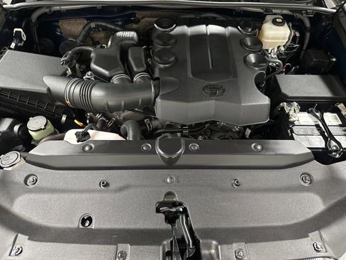 Used 2022 Toyota 4Runner TRD Off-Road Premium image 38