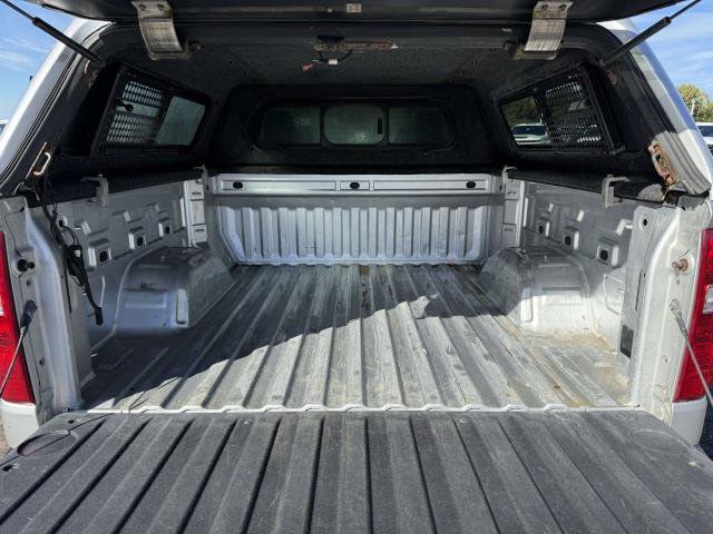 Used 2022 Chevrolet Silverado 1500 LT AWD/4WD image 9