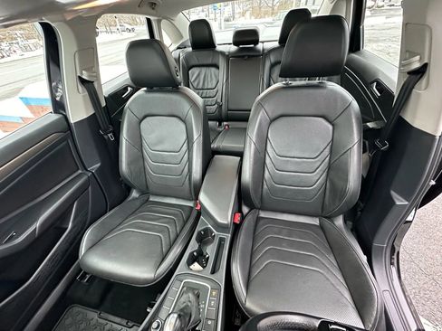 Used 2019 Volkswagen Jetta SEL Premium image 14