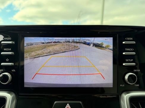 Used 2021 Kia Sorento S FWD image 16