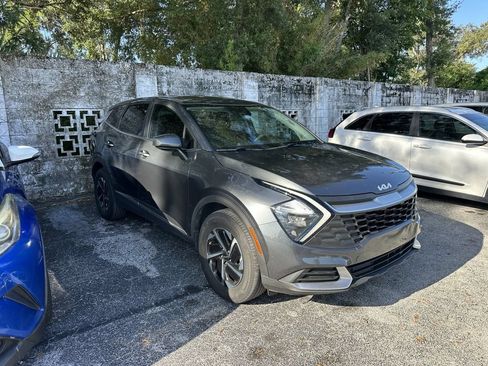 Used 2023 Kia Sportage LX AWD/4WD image 1