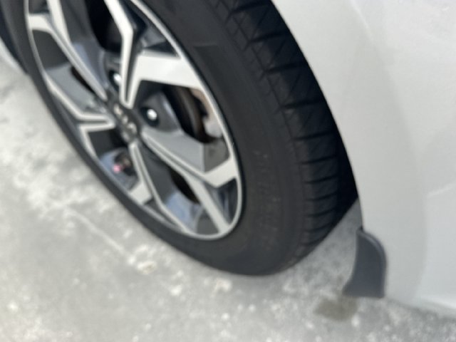 Used 2019 Kia Forte LXS FWD image 10