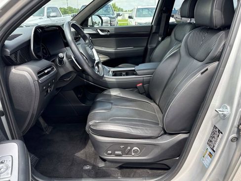 Used 2023 Hyundai Palisade Calligraphy image 23