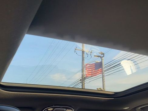 Used 2021 Jeep Grand Cherokee L Overland image 26