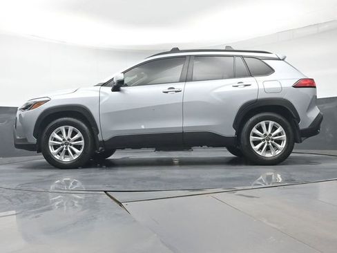 Certified 2024 Toyota Corolla Cross LE image 33