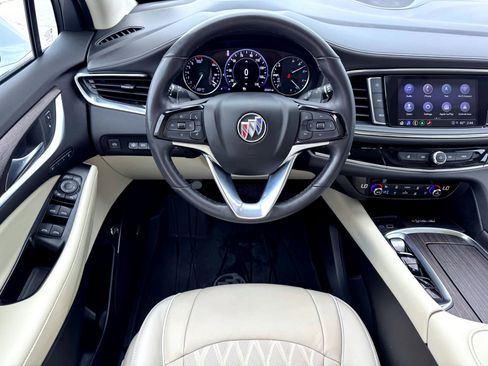 Used 2024 Buick Enclave Avenir w/ Avenir Technology Package image 25