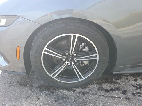 Used 2025 Ford Mustang Premium image 12