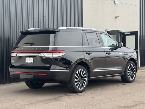 Used 2023 Lincoln Navigator Black Label image 5