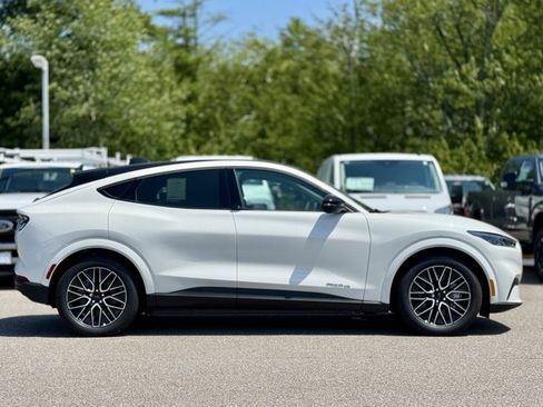 New 2025 Ford Mustang Mach-E Premium image 3