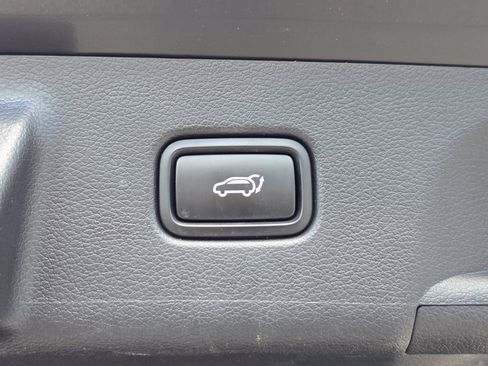 Used 2024 Hyundai Palisade Limited FWD image 14