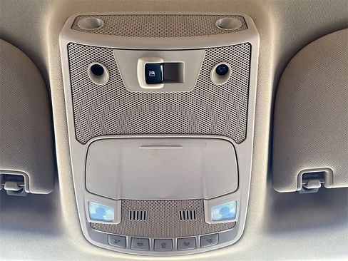 Used 2018 Ford F250 Lariat w/ Chrome Package image 29