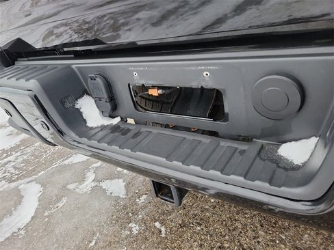 Used 2019 Chevrolet Colorado Z71 image 9