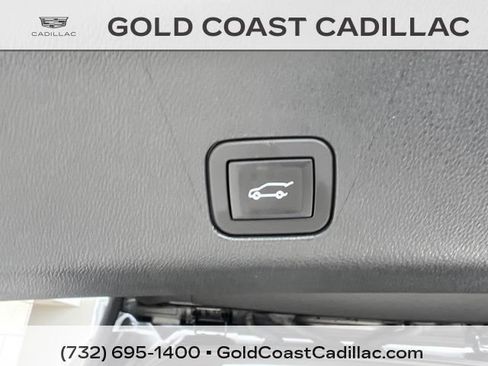 Certified 2025 Cadillac Escalade ESV Premium Luxury w/ Touring Package AWD/4WD image 17