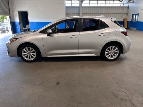 Used 2025 Toyota Corolla SE image 6
