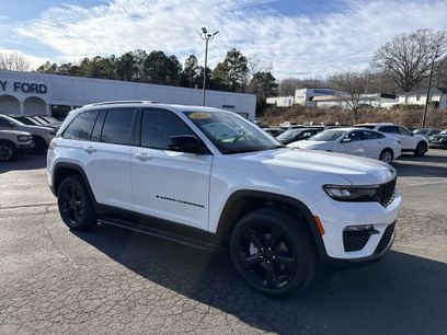 Used 2025 Jeep Grand Cherokee Limited w/ Luxury Tech Group II