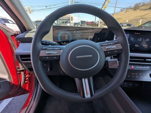 Used 2025 Hyundai Sonata SEL FWD image 17