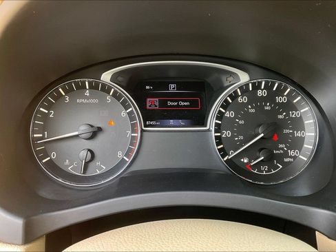 Used 2016 Nissan Altima 2.5 SL w/ 2.5 Technology w/LED Package FWD image 13