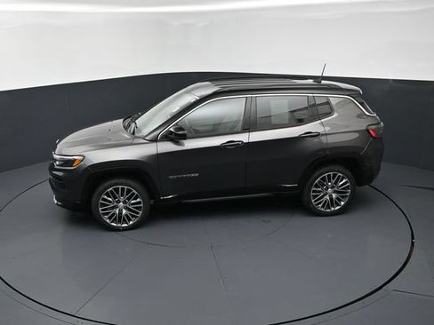 Used 2023 Jeep Compass Limited w/ Elite Group AWD/4WD image 15