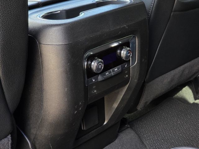 Used 2025 GMC Yukon Denali AWD/4WD image 44