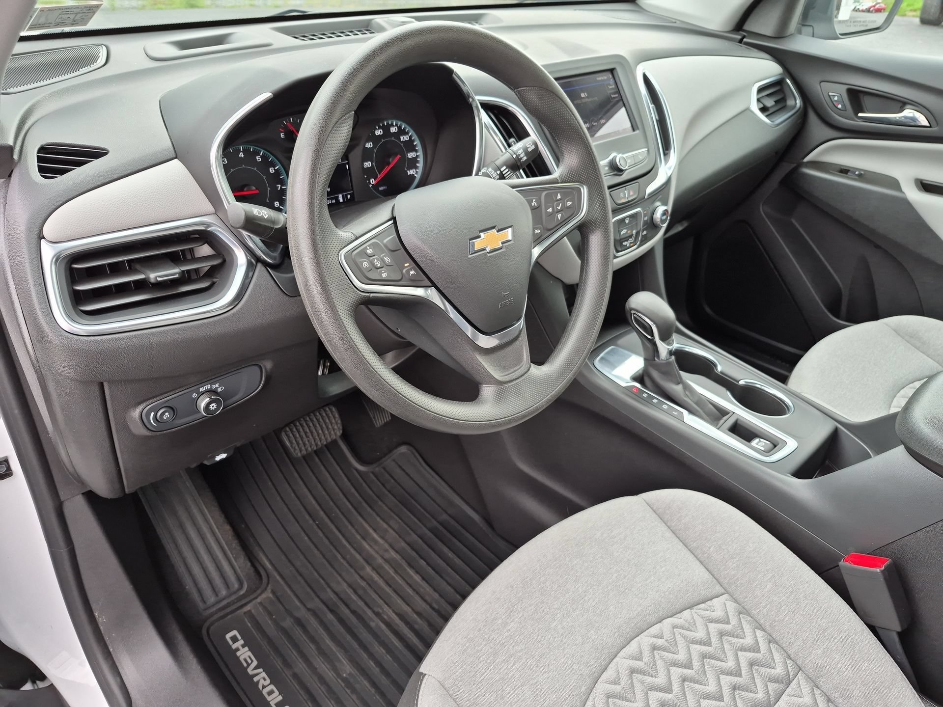 Certified 2024 Chevrolet Equinox LS FWD image 10