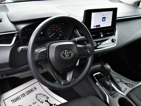 Used 2024 Toyota Corolla LE image 14