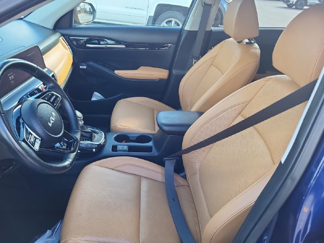 Certified 2024 Kia Seltos SX w/ SX Sunroof Package AWD/4WD image 13
