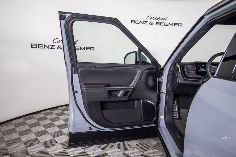 Used 2023 Rivian R1S Adventure Quad AWD/4WD image 21