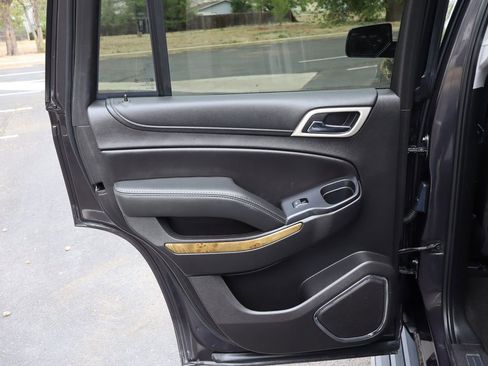 Used 2017 GMC Yukon Denali w/ Open Road Package AWD/4WD image 26