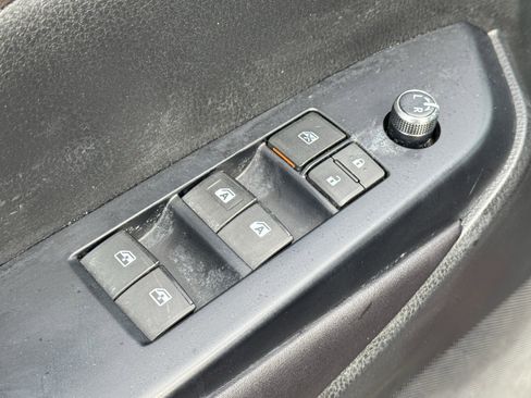 Used 2016 Toyota Highlander XLE image 23