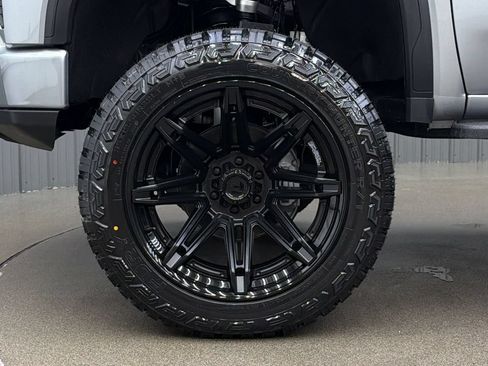 Used 2026 GMC Sierra 1500 AT4 w/ AT4 Premium Package AWD/4WD image 10