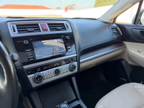 Used 2016 Subaru Outback 3.6R Limited image 14