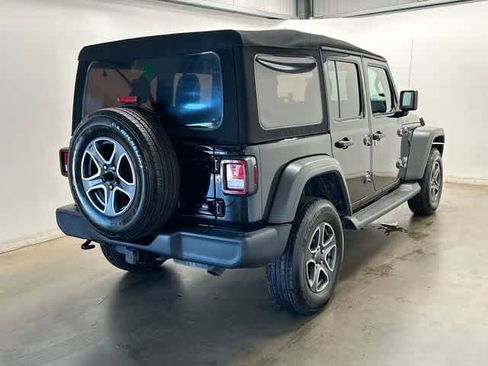Used 2020 Jeep Wrangler Unlimited Sport S AWD/4WD image 32