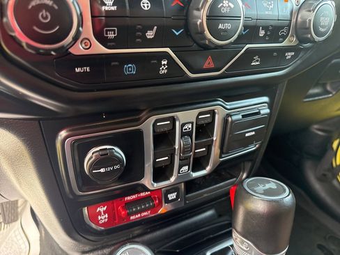 Used 2023 Jeep Wrangler Unlimited Rubicon 4xe w/ Cold Weather Group image 27