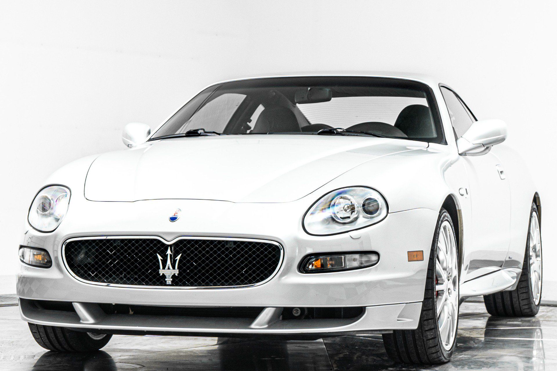 Used 2006 Maserati GranSport Coupe RWD image 5