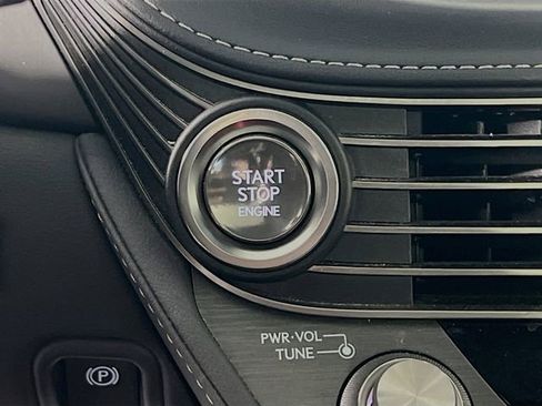 Used 2018 Lexus LS 500 F Sport image 18