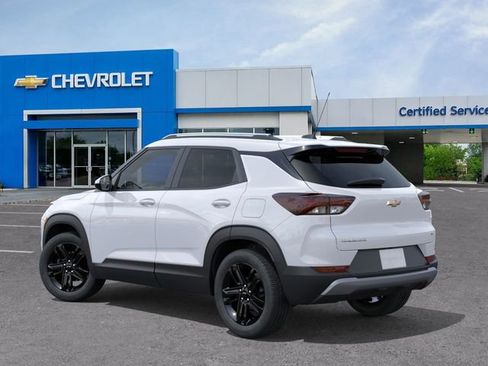 New 2026 Chevrolet TrailBlazer LT w/ Midnight Edition image 3