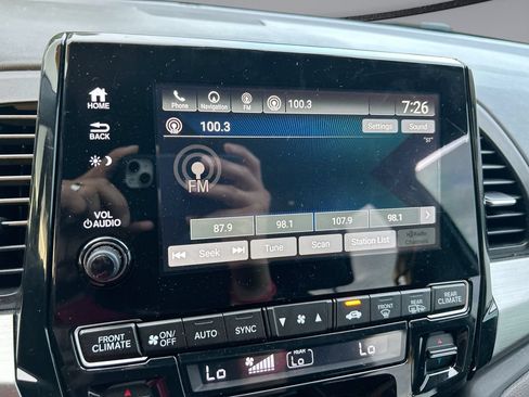 Used 2018 Honda Odyssey EX-L image 24