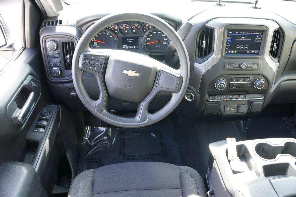 Used 2022 Chevrolet Silverado 1500 Custom w/ LPO, Dark Essentials Package AWD/4WD image 19
