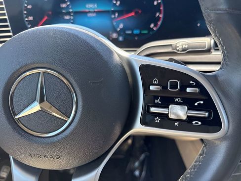 Used 2020 Mercedes-Benz GLS 450 4MATIC image 17